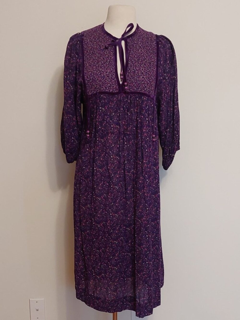 [VTG] 70's Purple Floral Prairie Print Midi Dress w/ Velvet/Beaded Trim Size: 12
